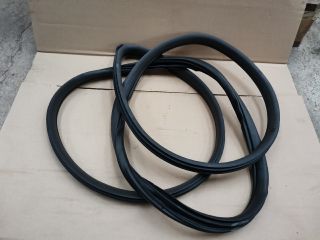 bontott HONDA CIVIC VIII Jobb első Gumikéder