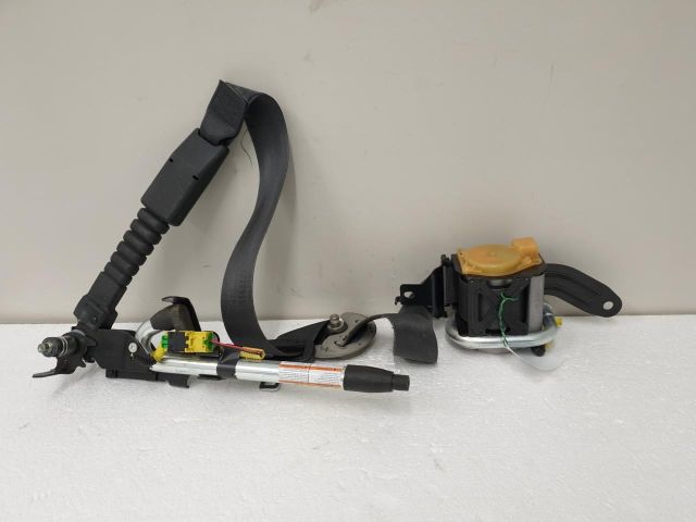 bontott HONDA CIVIC VIII Jobb első Övfeszítő