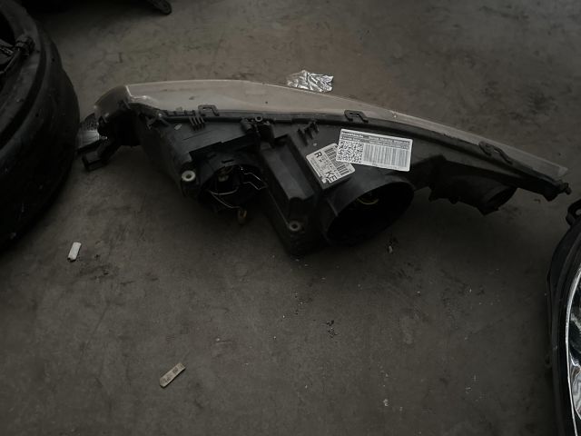 bontott HONDA CIVIC VIII Jobb Fényszóró