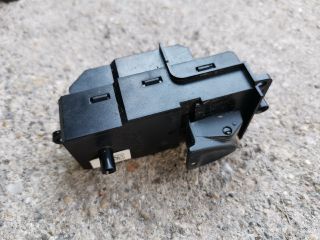 bontott HONDA CIVIC VIII Jobb hátsó Ablakemelő Kapcsoló