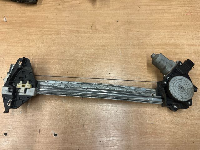 bontott HONDA CIVIC VIII Jobb hátsó Ablakemelő Szerkezet (Elektromos)