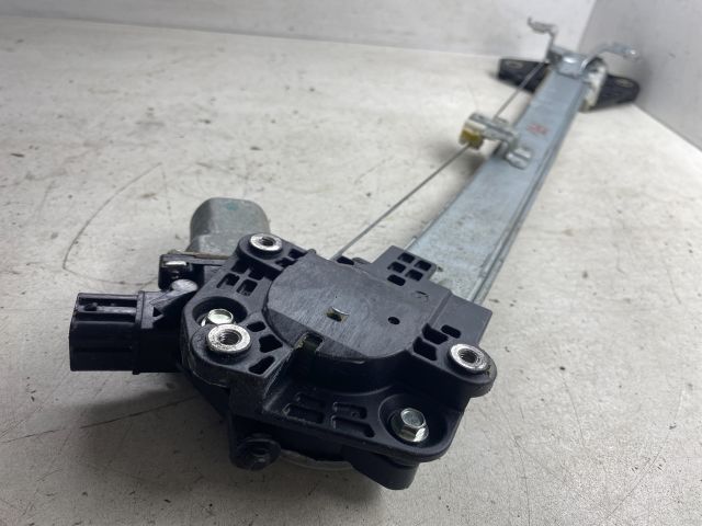 bontott HONDA CIVIC VIII Jobb hátsó Ablakemelő Szerkezet (Elektromos)