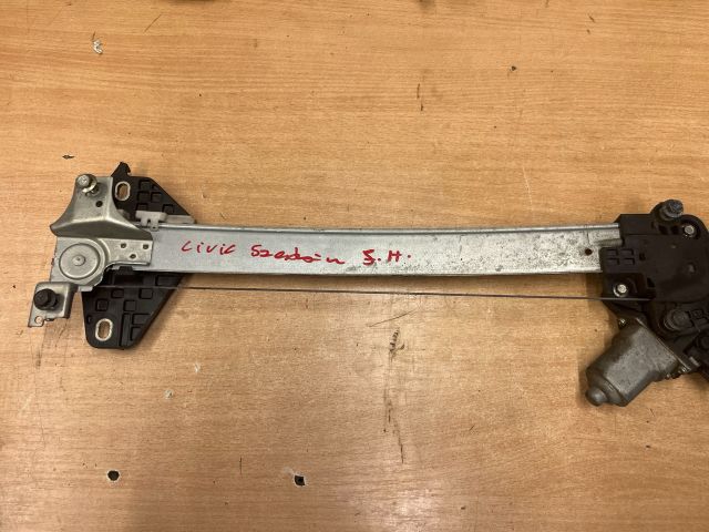 bontott HONDA CIVIC VIII Jobb hátsó Ablakemelő Szerkezet (Elektromos)