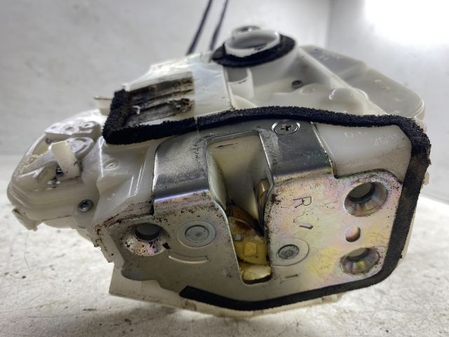 bontott HONDA CIVIC VIII Jobb hátsó Ajtózár