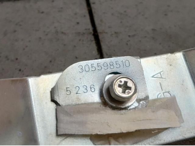 bontott HONDA CIVIC VIII Jobb hátsó Kapaszkodó (Felső)