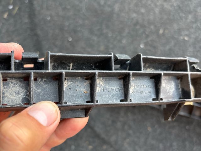 bontott HONDA CIVIC VIII Jobb hátsó Oldal Lökhárító Tartó (Műanyag)