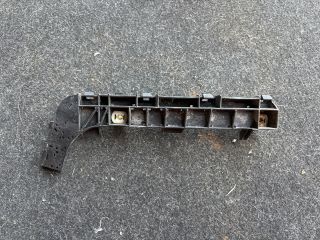 bontott HONDA CIVIC VIII Jobb hátsó Oldal Lökhárító Tartó (Műanyag)