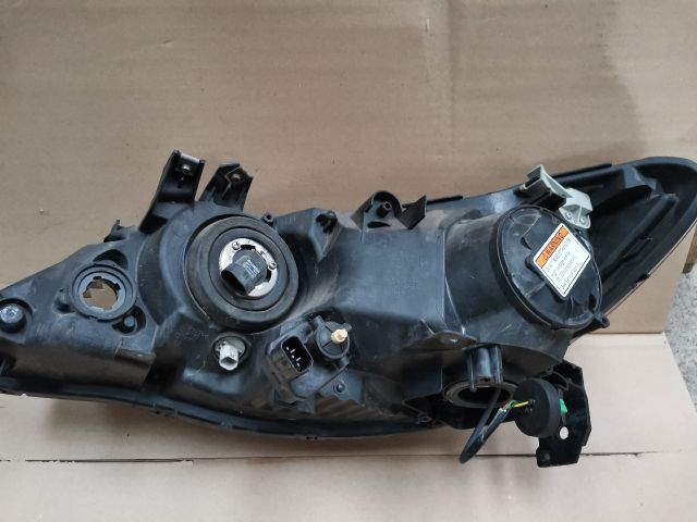 bontott HONDA CIVIC VIII Jobb Xenon Fényszóró