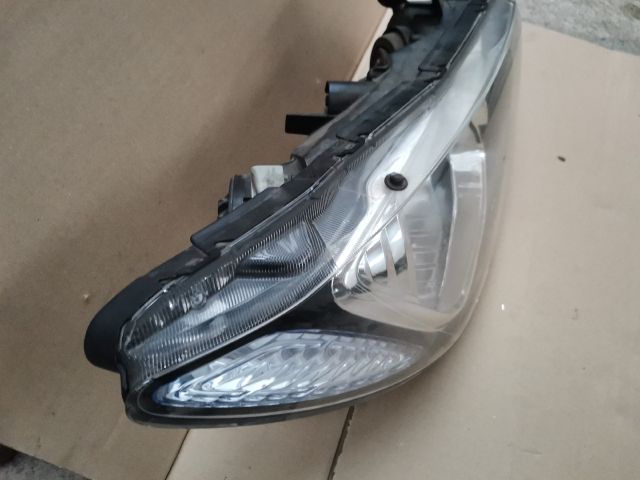 bontott HONDA CIVIC VIII Jobb Xenon Fényszóró