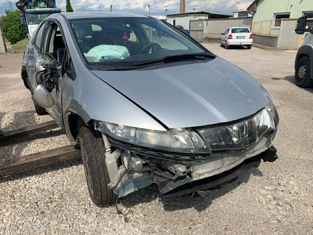 bontott HONDA CIVIC VIII Kesztyűtartó Ajtó