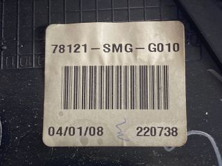 bontott HONDA CIVIC VIII Középkonzol Keret