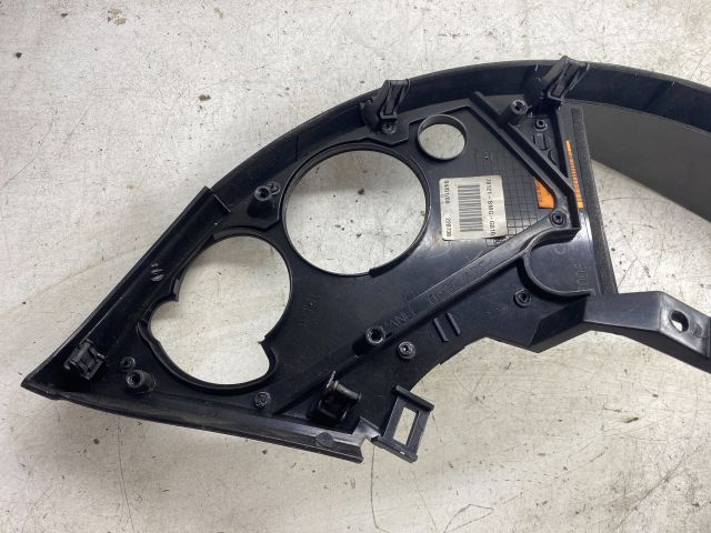 bontott HONDA CIVIC VIII Középkonzol Keret