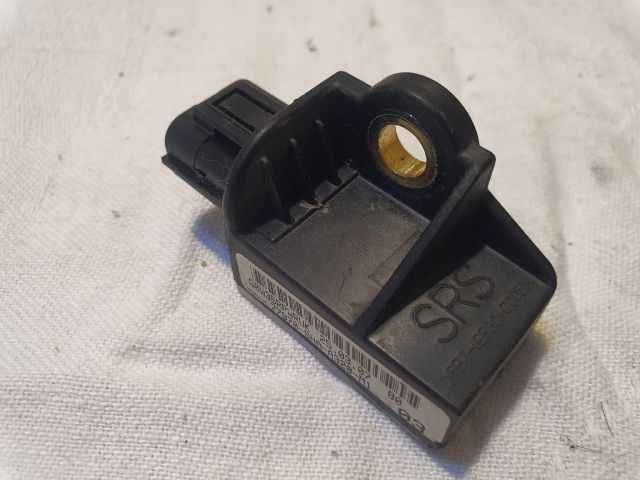 bontott HONDA CIVIC VIII Központi Ütközés Érzékelő