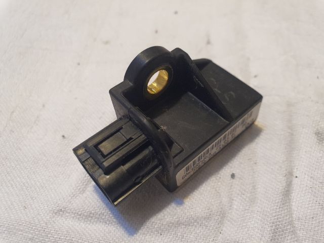 bontott HONDA CIVIC VIII Központi Ütközés Érzékelő