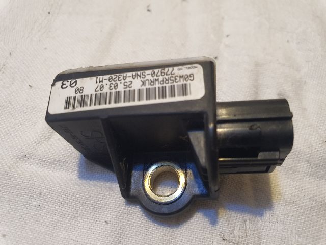 bontott HONDA CIVIC VIII Központi Ütközés Érzékelő