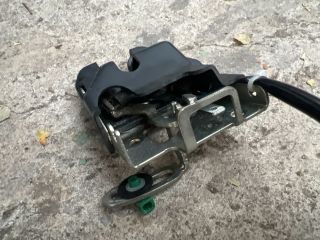 bontott HONDA CIVIC VIII Motorháztető Zárszerkezet