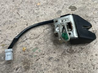 bontott HONDA CIVIC VIII Motorháztető Zárszerkezet