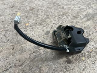 bontott HONDA CIVIC VIII Motorháztető Zárszerkezet