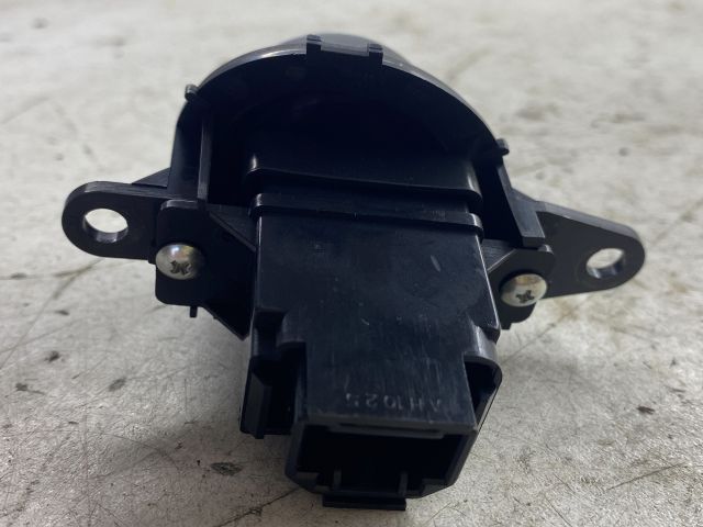 bontott HONDA CIVIC VIII Start / Stop Indító Gomb