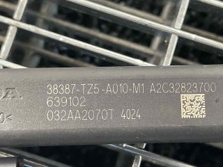 bontott HONDA CIVIC X Antenna Erősítő