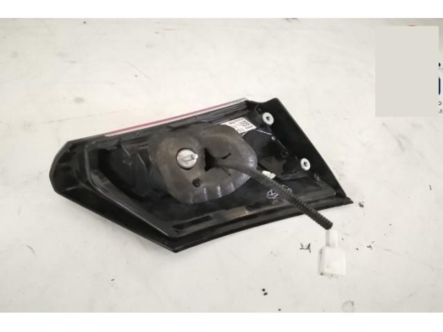 bontott HONDA CIVIC X Hátsó Lámpa Középső