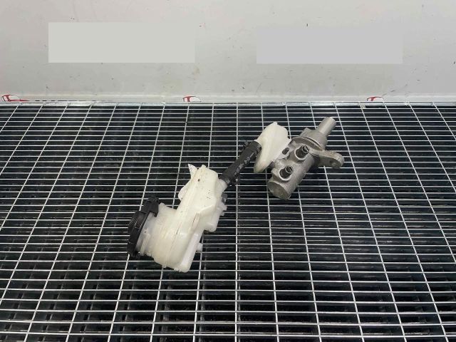 bontott HONDA CR-V Főfékhenger