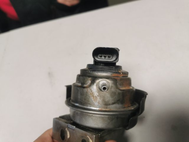 bontott HONDA CR-V Lefújószelep