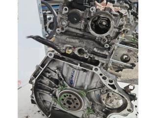 bontott HONDA CR-V Motor (Fűzött blokk hengerfejjel)