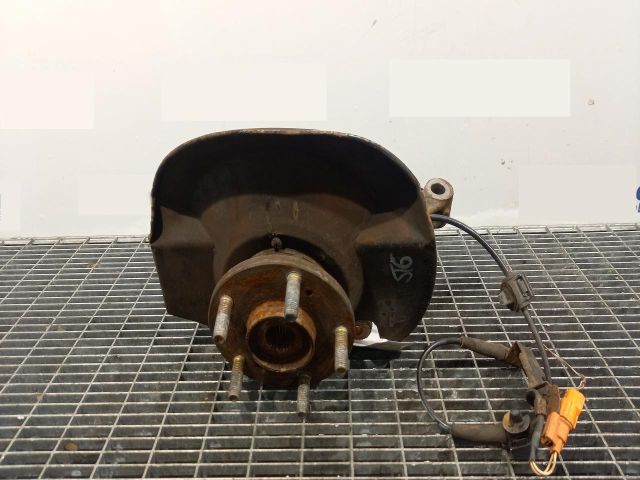 bontott HONDA CR-V Bal első Csonkállvány