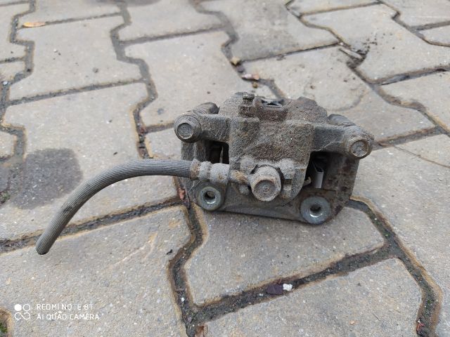 bontott HONDA CR-V Jobb hátsó Féknyereg Munkahengerrel