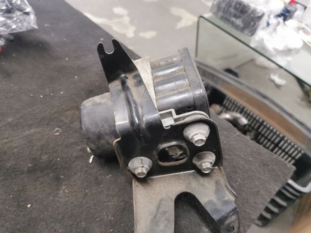 bontott HONDA CR-V ABS Kocka