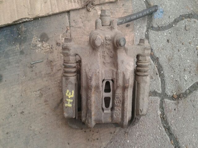 bontott HONDA CR-V Jobb hátsó Féknyereg Munkahengerrel