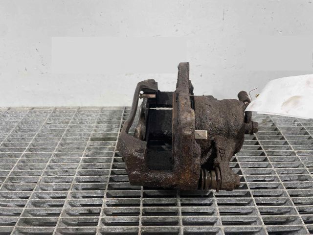 bontott HONDA CR-V Bal első Féknyereg Munkahengerrel