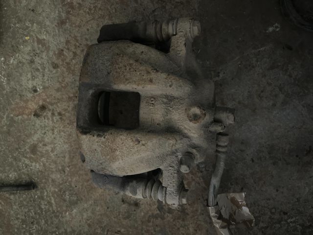 bontott HONDA CR-V Bal első Féknyereg Munkahengerrel