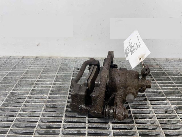 bontott HONDA CR-V Bal hátsó Féknyereg Munkahengerrel