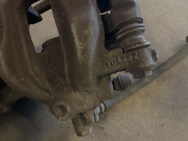 bontott HONDA CR-V Bal hátsó Féknyereg Munkahengerrel