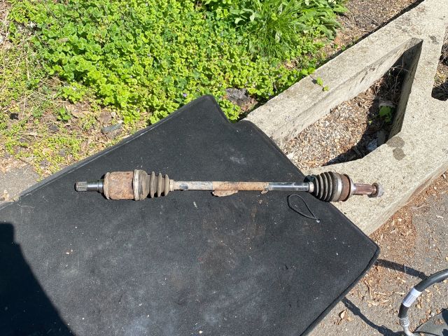 bontott HONDA CR-V Bal hátsó Féltengely