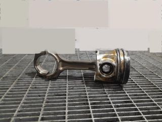 bontott HONDA CR-V Dugattyú