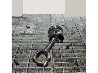 bontott HONDA CR-V Dugattyú