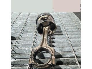 bontott HONDA CR-V Dugattyú