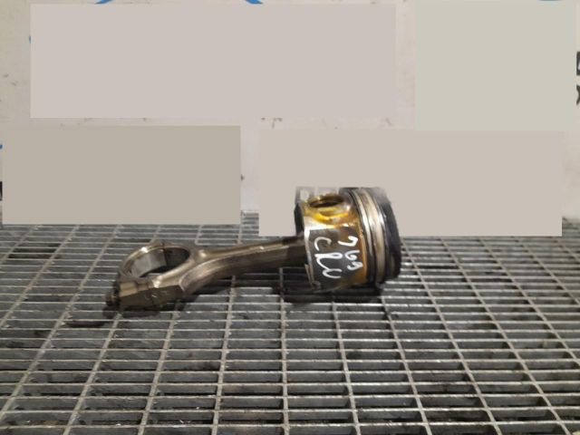 bontott HONDA CR-V Dugattyú