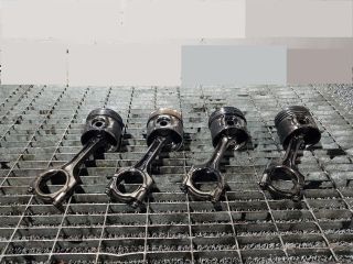 bontott HONDA CR-V Dugattyú