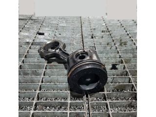 bontott HONDA CR-V Dugattyú