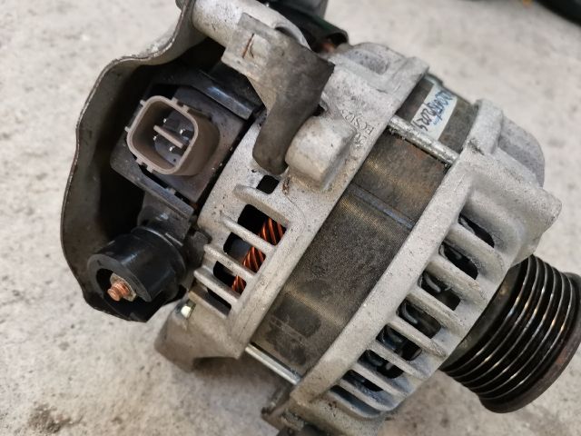 bontott HONDA CR-V Generátor