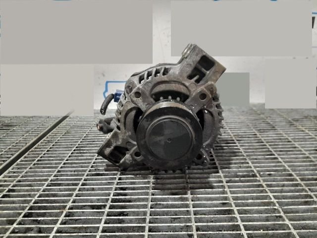 bontott HONDA CR-V Generátor