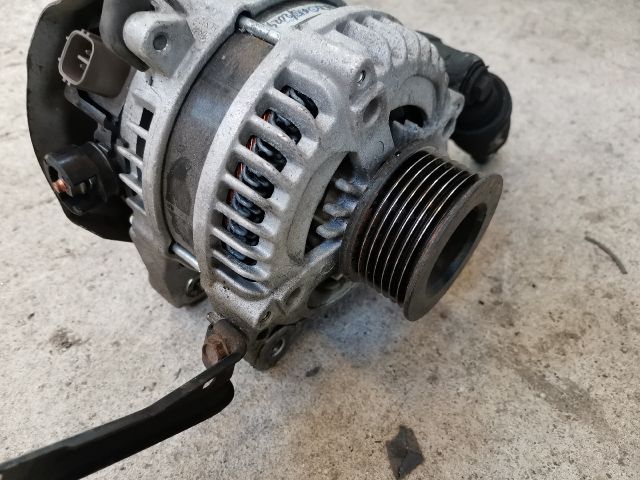 bontott HONDA CR-V Generátor