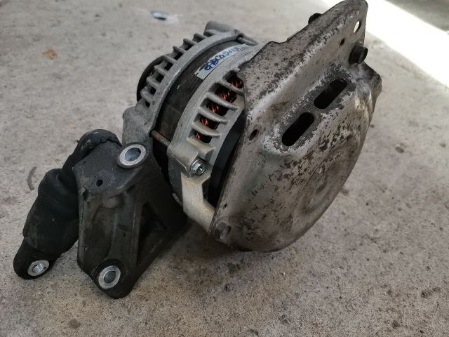 bontott HONDA CR-V Generátor