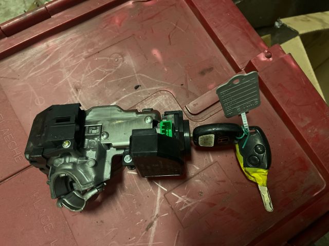 bontott HONDA CR-V Gyújtáskapcsoló Házzal