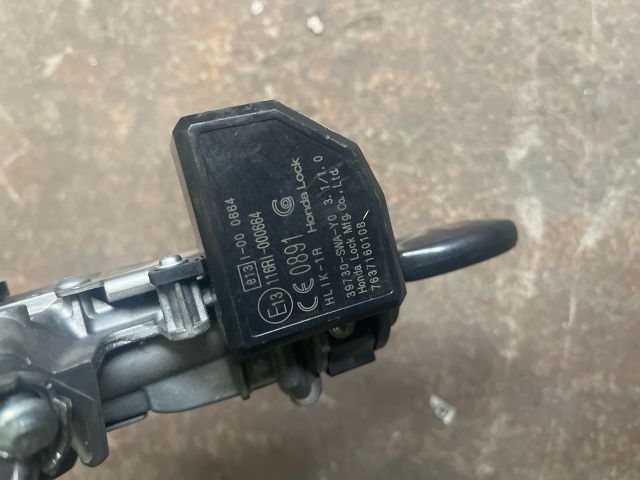 bontott HONDA CR-V Gyújtáskapcsoló Házzal