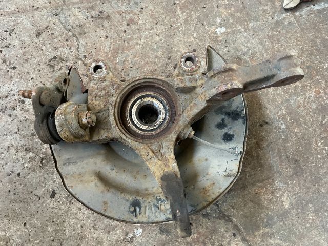 bontott HONDA CR-V Jobb első Csonkállvány Kerékaggyal